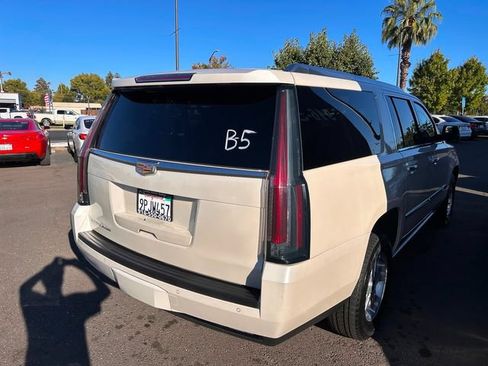 Used 2015 Cadillac Escalade ESV Premium RWD image 10