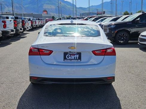 Used 2023 Chevrolet Malibu LT w/ Driver Confidence Package FWD image 4