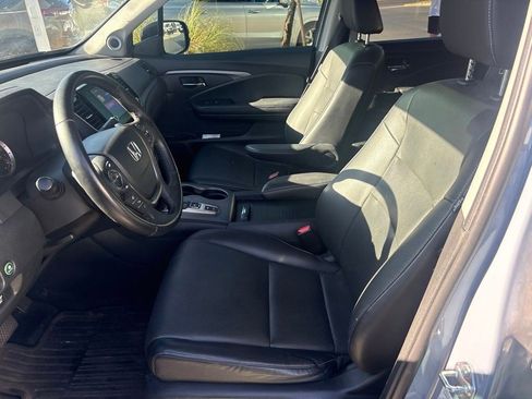 Used 2023 Honda Ridgeline RTL image 3