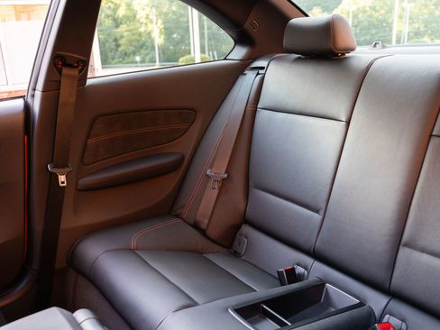 Used 2011 BMW 1 Series M image 26