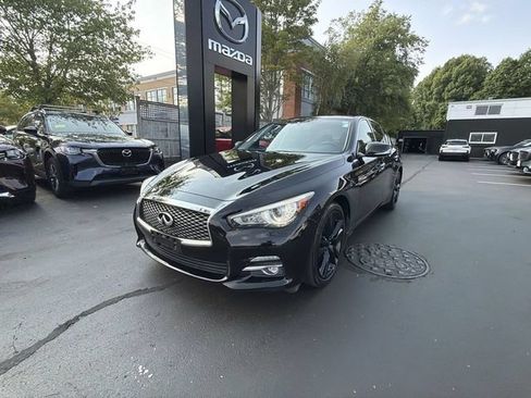Used 2015 INFINITI Q50 Premium w/ Navigation Package AWD/4WD image 4