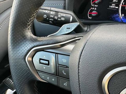 Used 2024 Lexus LX 600 F Sport image 39