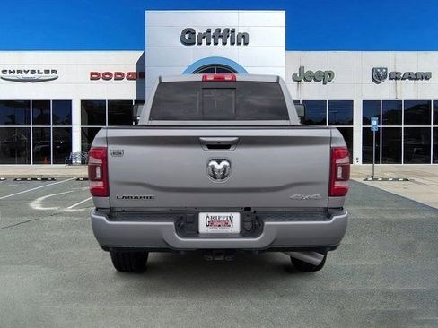 Used 2023 RAM 2500 Laramie AWD/4WD image 8