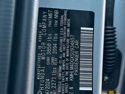 Certified 2025 Hyundai Elantra Sport image 26