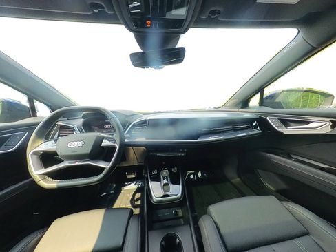 Used 2025 Audi Q4 e-tron Premium Plus image 64
