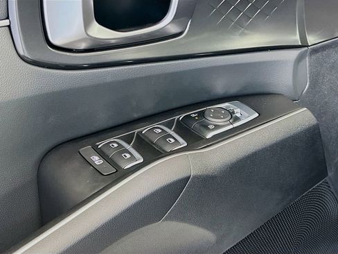 New 2026 Kia Sorento S w/ S Panoramic Sunroof Package image 17