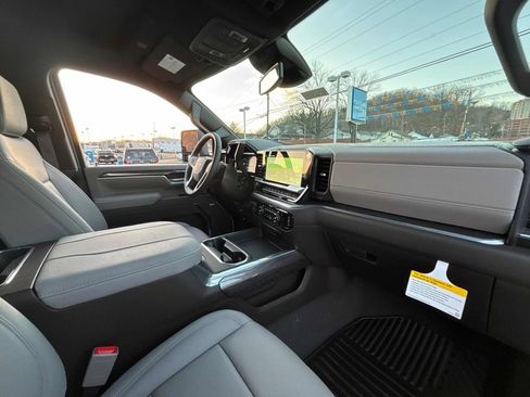 New 2026 Chevrolet Silverado 3500 LTZ w/ LTZ Convenience Package image 30