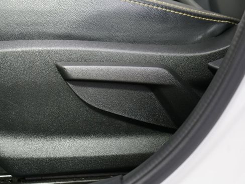 Used 2023 Subaru Crosstrek 2.5i Sport AWD/4WD image 14
