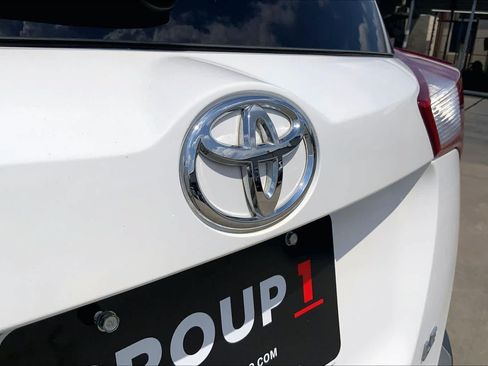 Used 2015 Toyota RAV4 LE FWD image 31