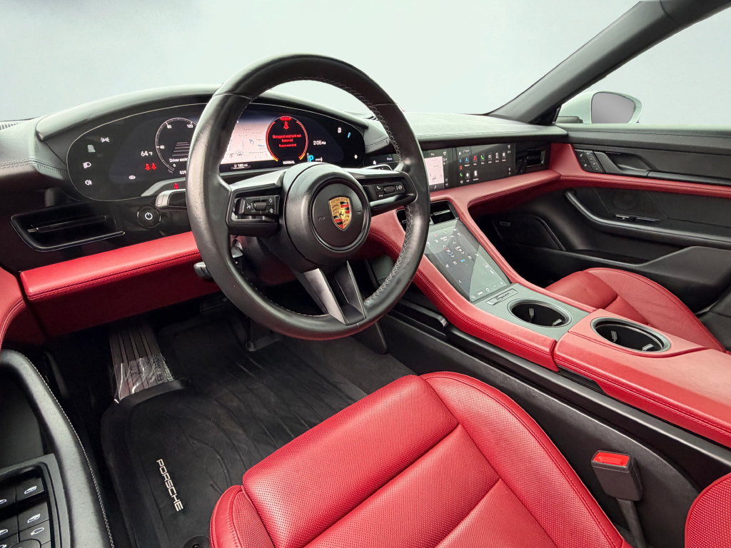 Used 2022 Porsche Taycan RWD image 46