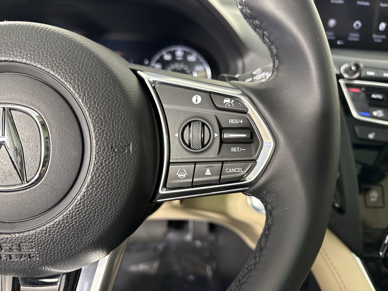 Used 2023 Acura RDX AWD image 14
