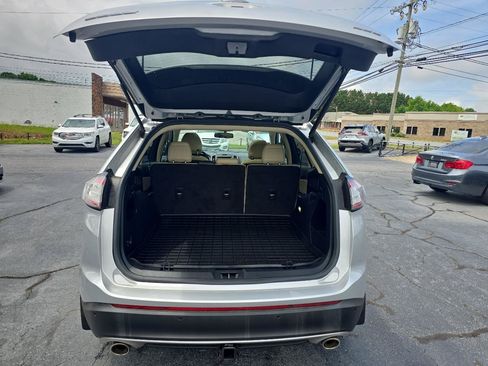 Used 2016 Ford Edge SEL w/ Equipment Group 201A AWD/4WD image 17