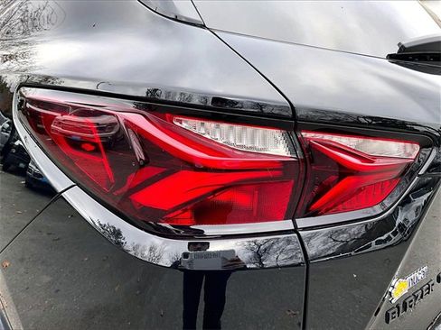 Used 2022 Chevrolet Blazer RS w/ Enhanced Convenience Package image 32