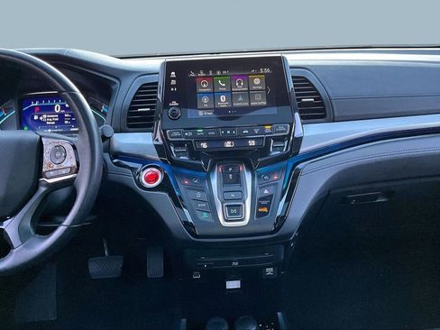 Used 2023 Honda Odyssey Touring image 10