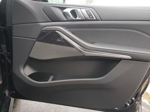 New 2026 BMW X5 xDrive50e image 21