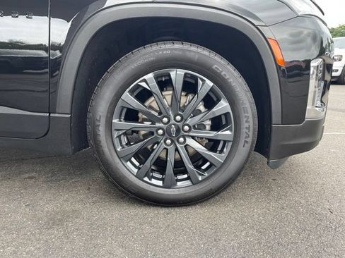 Used 2023 Chevrolet Traverse RS AWD/4WD image 38