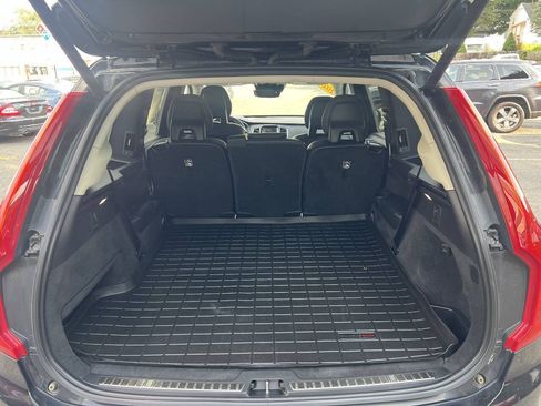 Used 2020 Volvo XC90 T6 Momentum AWD/4WD image 18