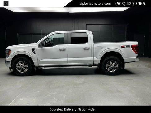 Used 2023 Ford F150 XLT w/ XTR Package image 3