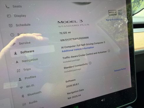 Used 2020 Tesla Model 3 Standard Range RWD image 3