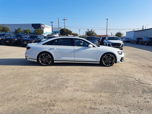 Used 2025 Audi A8 L 3.0T w/ Executive Package AWD/4WD image 4