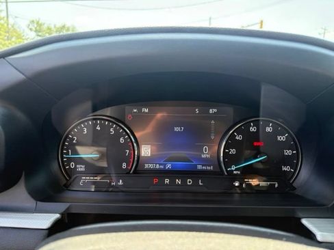Used 2023 Ford Explorer XLT w/ Equipment Group 202A AWD/4WD image 15