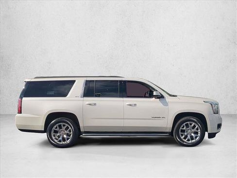 Used 2015 GMC Yukon XL SLT w/ Open Road Package RWD image 4