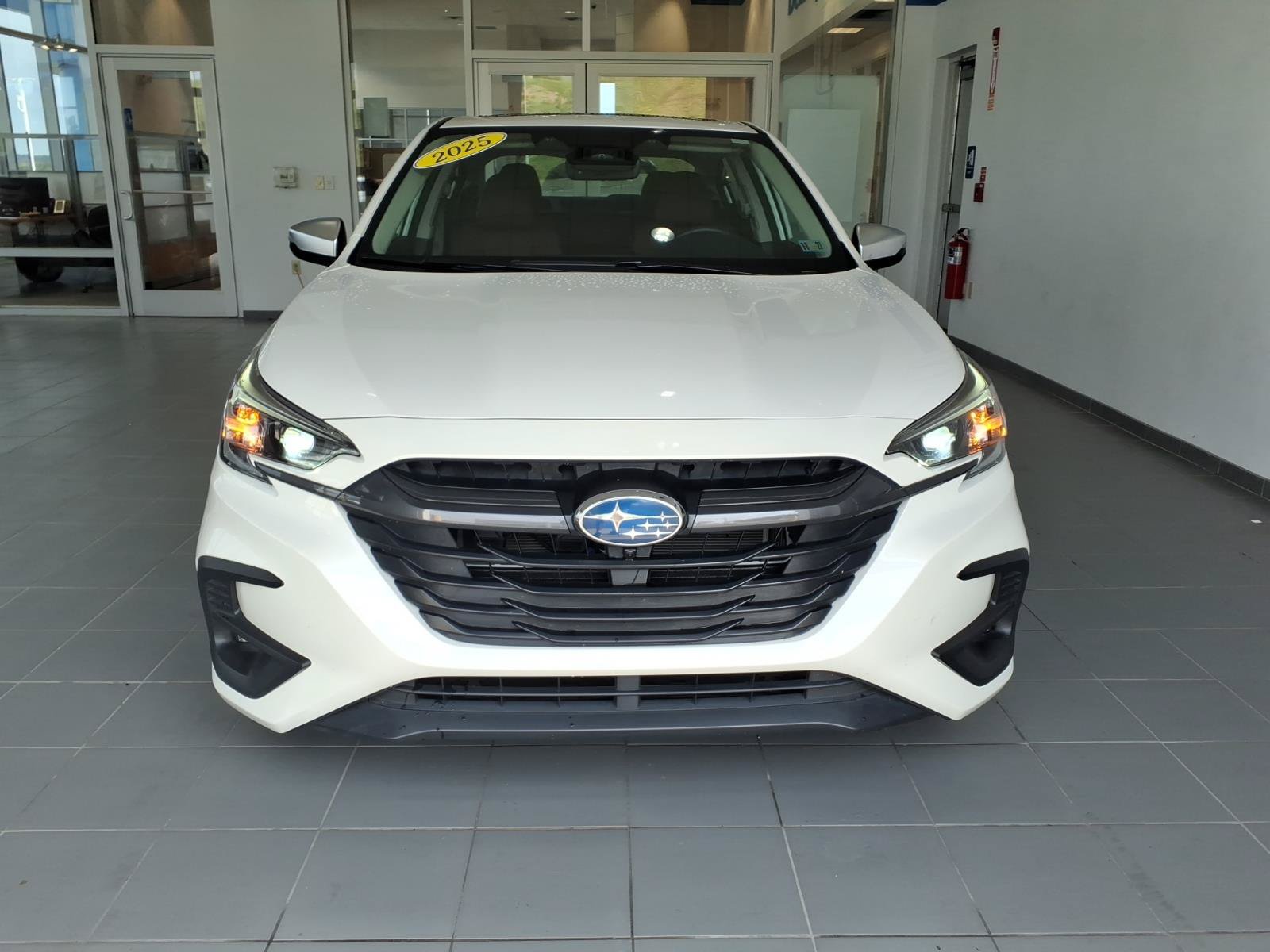 Used 2025 Subaru Legacy Touring XT AWD/4WD image 3