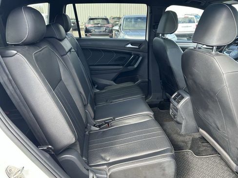 Used 2023 Volkswagen Tiguan SE R-Line FWD image 26