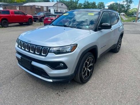 Used 2025 Jeep Compass Limited AWD/4WD image 1