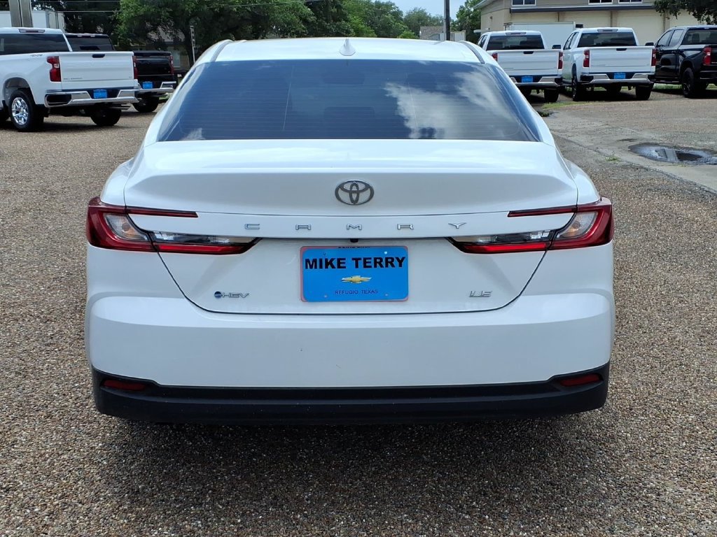 Used 2026 Toyota Camry LE w/ Convenience Package FWD image 5