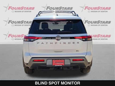 New 2026 Nissan Pathfinder SL image 5