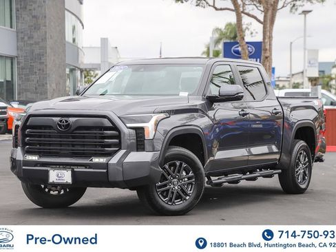 Used 2025 Toyota Tundra SR5 w/ SR5 Convenience Package AWD/4WD image 1