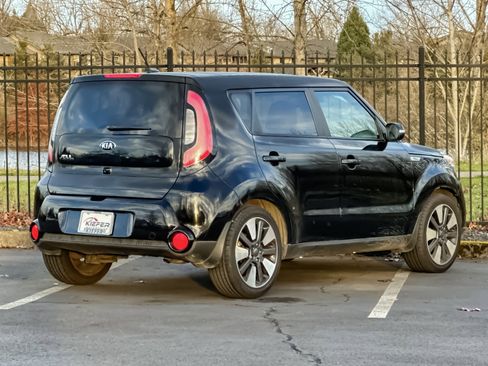Used 2016 Kia Soul ! w/ Premium Package image 4