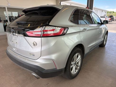 Used 2019 Ford Edge SEL w/ Equipment Group 201A AWD/4WD image 2