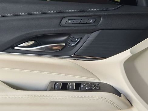 Used 2025 Cadillac CT4 Premium Luxury image 7