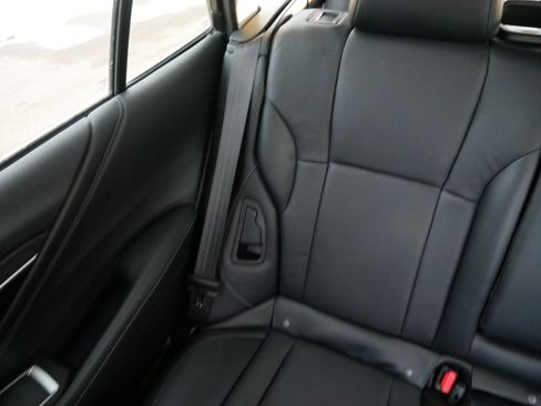 Used 2022 Subaru Outback Limited image 12