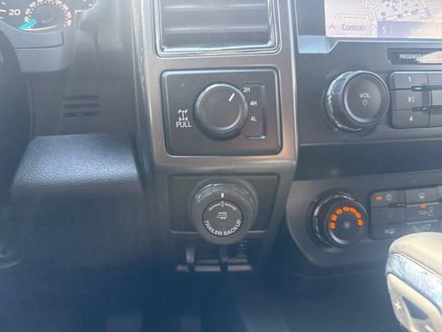 Used 2020 Ford F150 XLT w/ Equipment Group 302A Luxury AWD/4WD image 32