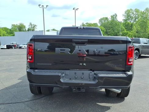 New 2026 RAM 3500 Big Horn AWD/4WD image 6