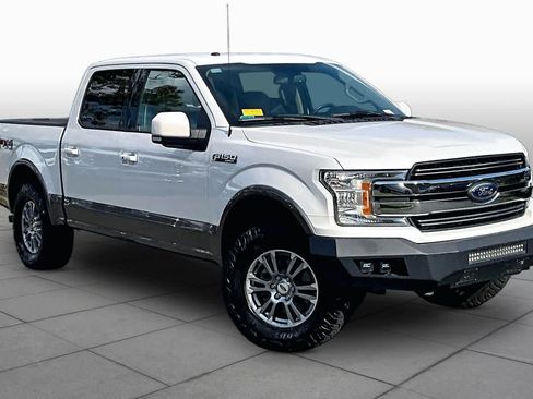 Used 2018 Ford F150 Lariat w/ Equipment Group 501A Mid AWD/4WD image 3