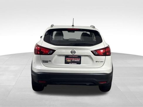 Used 2018 Nissan Rogue Sport SV AWD/4WD image 8