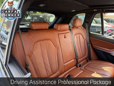 Used 2021 BMW X5 M50i w/ Executive Package image 16