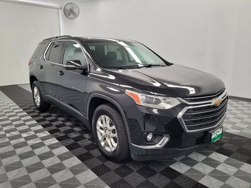 Used 2021 Chevrolet Traverse LT FWD image 13