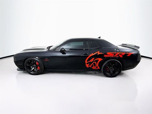 Used 2020 Dodge Challenger SRT Hellcat Redeye image 19