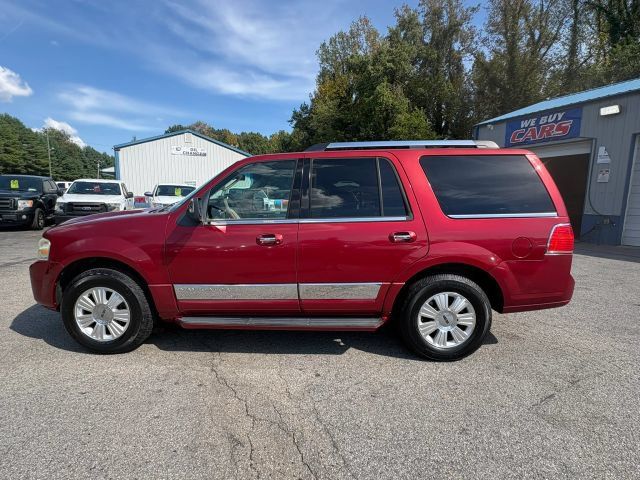 Used 2008 Lincoln Navigator 2WD image 2