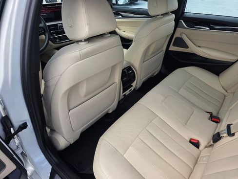 Certified 2023 BMW 530i w/ Premium Package RWD image 15