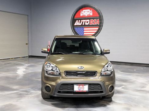 Used 2013 Kia Soul + w/ Audio Pkg image 2
