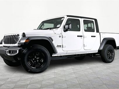 New 2026 Jeep Gladiator Sport