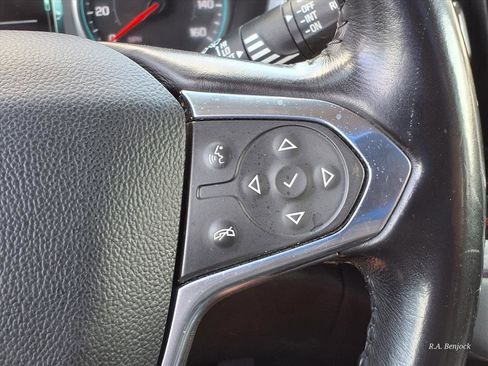 Certified 2019 Chevrolet Traverse LT w/ LT Premium Package image 17