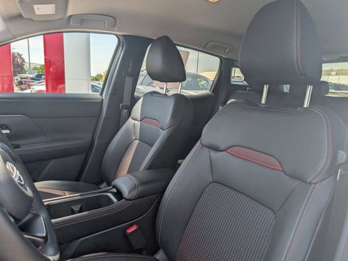 Used 2026 Nissan Kicks SR w/ Cold Weather Package AWD/4WD image 7