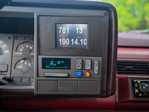 Used 1989 Chevrolet Silverado 1500 4x4 Regular Cab image 77
